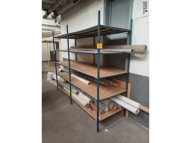 Lot 418 - metalen rek - afbeelding 1 van  2