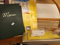 Lot 419 - diversen. inhoud rek - afbeelding 2 van  6