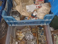 Lot 42 - bevestigingsmaterialen en elektrische onderdelen - afbeelding 4 van  7