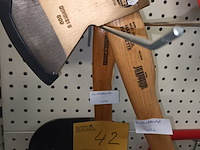 Lot 42 - bijlen en kapmes - afbeelding 3 van  3