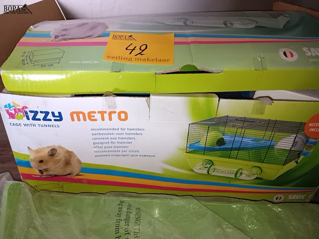 Lot 42 - hamsterkooi en voederbak - afbeelding 2 van  2