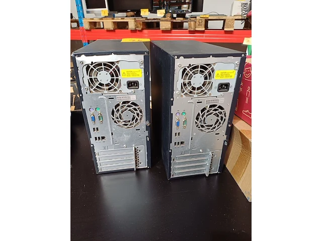 Lot 42 - hp proliant desktops - 2 stuks - afbeelding 4 van  6