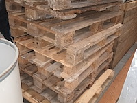 Lot 42 - lot houten palletten - afbeelding 2 van  2