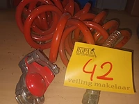Lot 42 - luchtdrukslang - afbeelding 1 van  3