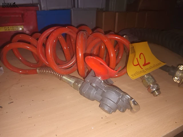 Lot 42 - luchtdrukslang - afbeelding 3 van  3