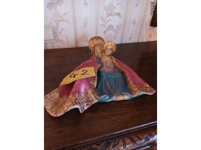 Lot 42 - madonna met kind in keramiek - afbeelding 4 van  4