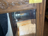 Lot 42 - spiegel in houten omlijsting - afbeelding 2 van  2