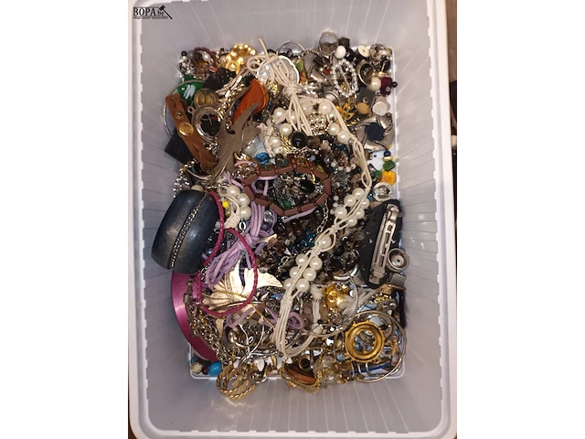 Lot 420 - juwelen - afbeelding 2 van  3