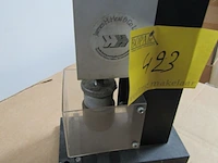 Lot 423 - coatinglaag tester - afbeelding 1 van  3