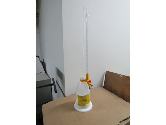 Lot 424 - automatische burette - afbeelding 1 van  2