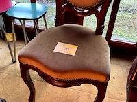 Lot 425 - stoel met fluweel bekleed - afbeelding 3 van  7