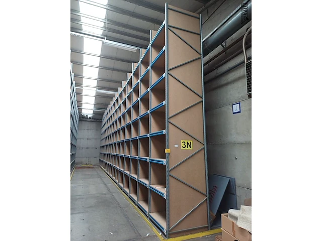 Lot 426 - magazijnstelling - afbeelding 1 van  5