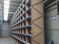 Lot 426 - magazijnstelling - afbeelding 1 van  5