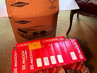 Lot 426 - projector voor dia met diabeelden - afbeelding 1 van  6