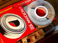 Lot 426 - projector voor dia met diabeelden - afbeelding 3 van  6