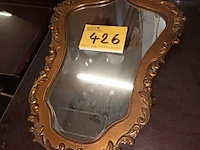 Lot 426 - vergulde kuifspiegel - afbeelding 1 van  3