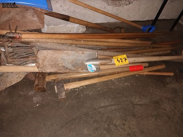 Lot 427 - tuingereedschap. 23 stuks - afbeelding 1 van  3