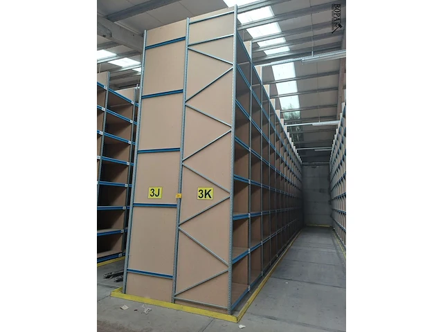 Lot 428 - magazijnstelling - afbeelding 1 van  5