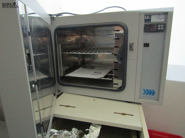 Lot 429 - sterilisator - afbeelding 4 van  6