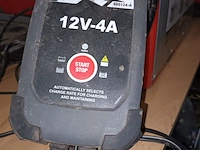 Lot 43 - ceteor booster met charger - afbeelding 5 van  6