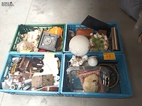 Lot 43 - decoratie. 4 bakken - afbeelding 1 van  6