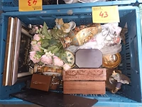 Lot 43 - decoratie. 4 bakken - afbeelding 6 van  6