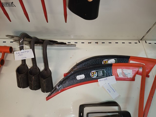 Lot 43 - divers tuingereedschap. 25 stuks - afbeelding 7 van  8