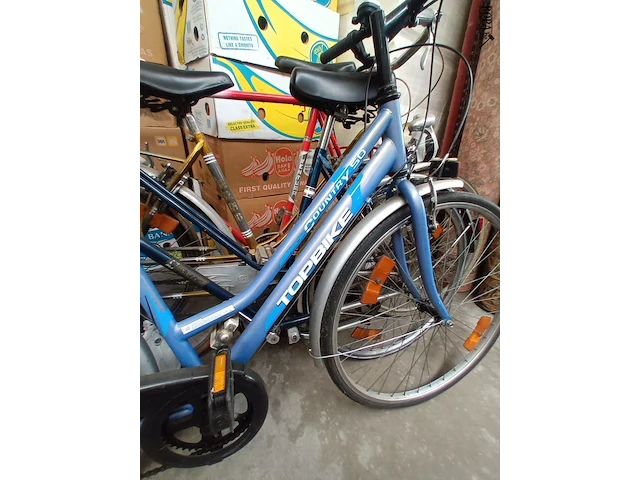 Lot 43 - fietsen. 4 stuks - afbeelding 2 van  7