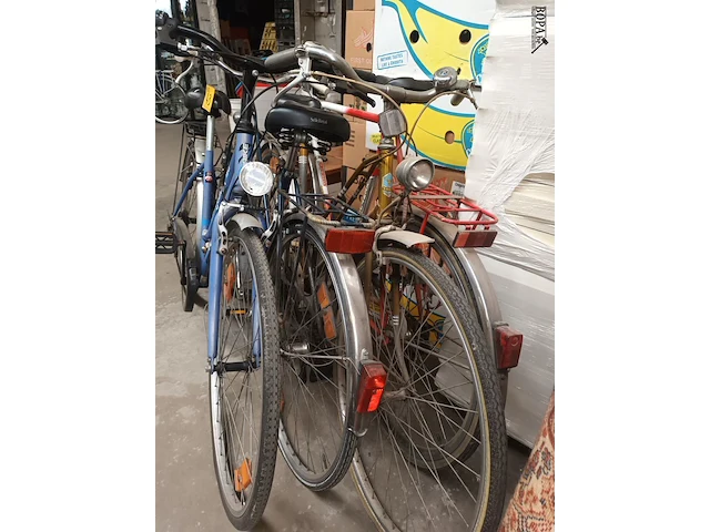 Lot 43 - fietsen. 4 stuks - afbeelding 7 van  7