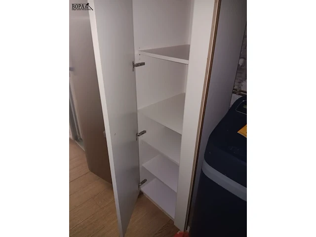 Lot 43 - keukenkast - afbeelding 2 van  4