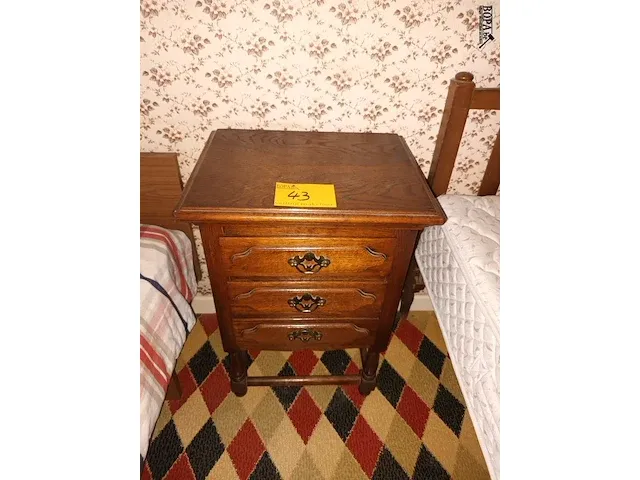 Lot 43 - ladekastje - afbeelding 1 van  3