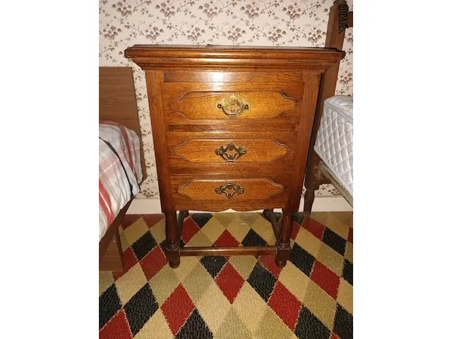 Lot 43 - ladekastje - afbeelding 2 van  3