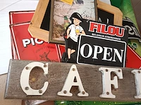 Lot 43 - reclame borden. 11 stuks - afbeelding 1 van  1