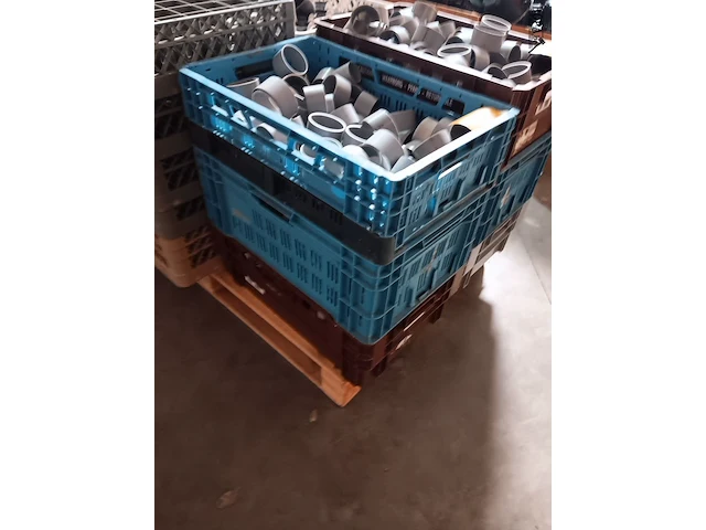 Lot 43 - rondellen voor bordschikking 150 stuks - afbeelding 1 van  2