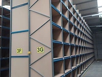 Lot 430 - magazijnstelling - afbeelding 1 van  5