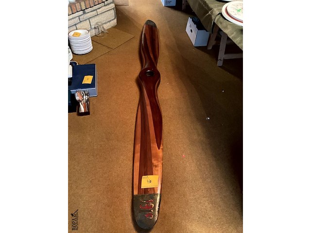 Lot 430 - vliegtuigschroef in hout 1914 1918, met markeringen - afbeelding 1 van  6