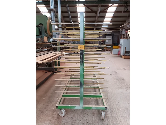 Lot 431 - mobiel droogrek - afbeelding 1 van  3