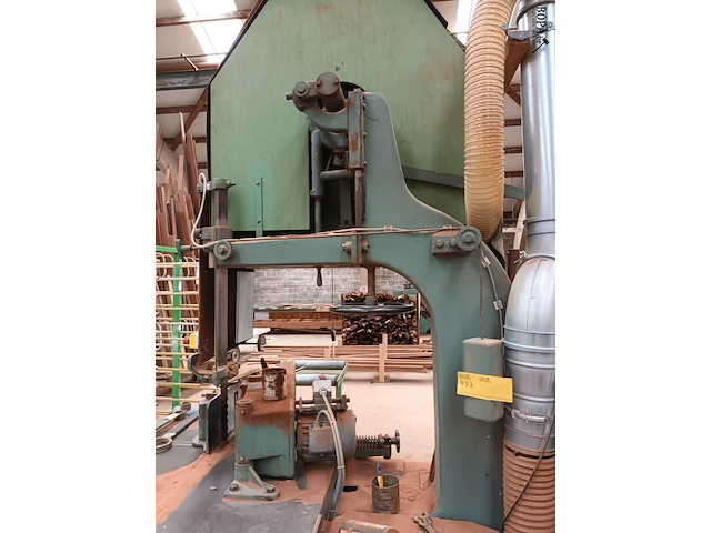 Lot 433 - grote lintzaagmachine dankaert - afbeelding 1 van  6