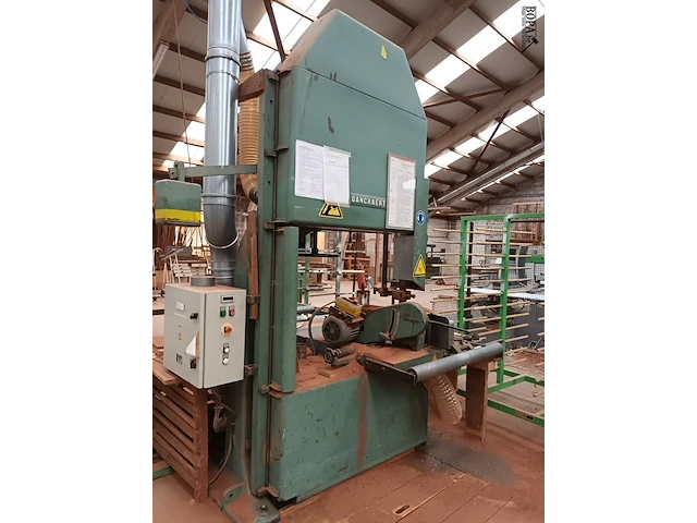Lot 433 - grote lintzaagmachine dankaert - afbeelding 3 van  6