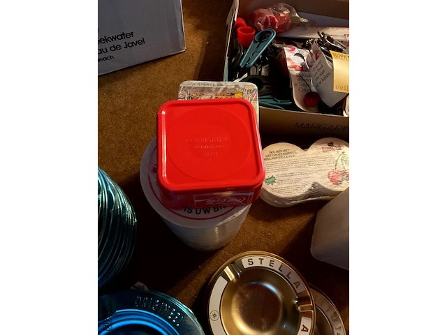 Lot 433 - lot merkartikelen ivm dranken - afbeelding 8 van  9