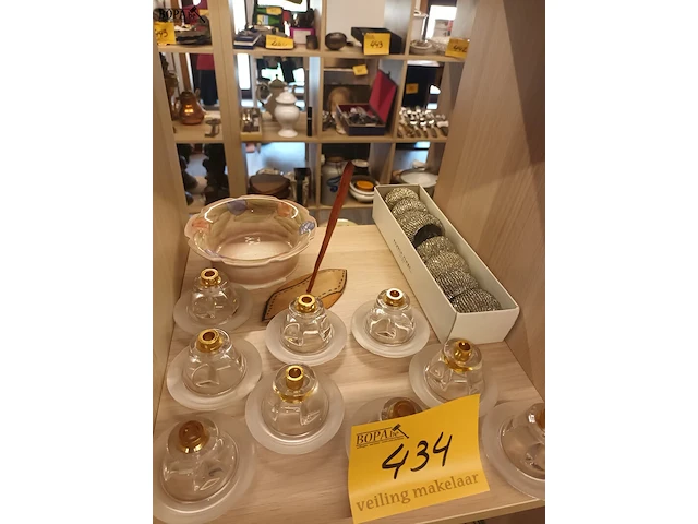 Lot 434 - diverse decoratie - afbeelding 3 van  6