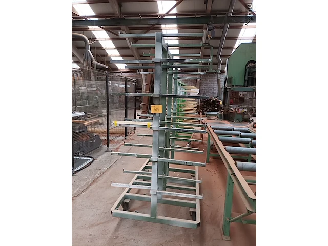 Lot 434 - mobiel droogrek - afbeelding 1 van  3