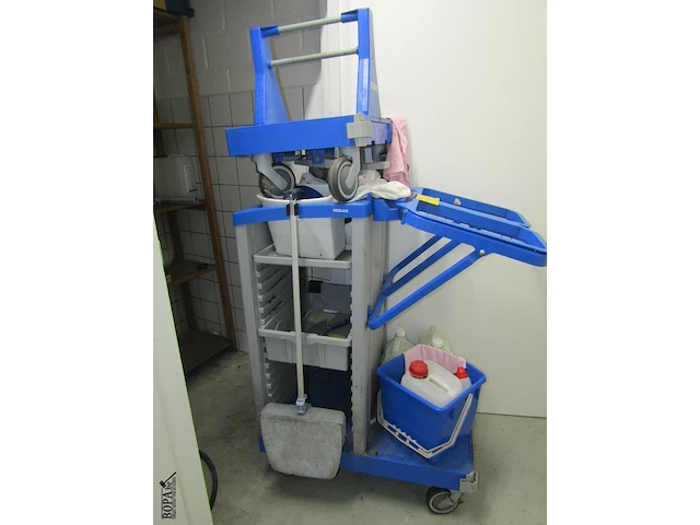 Lot 435 - schoonmaak trolley ecolab - afbeelding 2 van  2