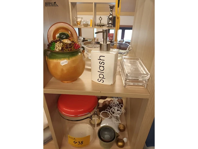 Lot 438 - diverse decoratie - afbeelding 4 van  4