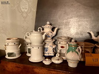 Lot 438 - lot theecomforen, 11 stuks - afbeelding 3 van  7