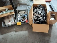 Lot 44 - computer bekabeling en onderdelen - afbeelding 1 van  6