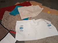 Lot 44 - lot vloertapijtjes - afbeelding 3 van  3