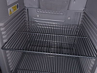 Lot 44 - opzet koelvitrine red bull - afbeelding 3 van  4