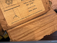 Lot 44 - projectiescherm met projectietafel, 2 stuks - afbeelding 4 van  4