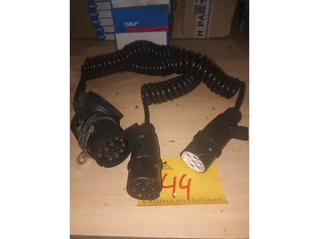 Lot 44 - spiraalkabel - afbeelding 1 van  4